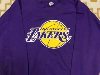 VTG 90 ' s Los Angeles Lakers Crew Neck Sweatshirt Men ' s SZ XL Spell Out Logo 2