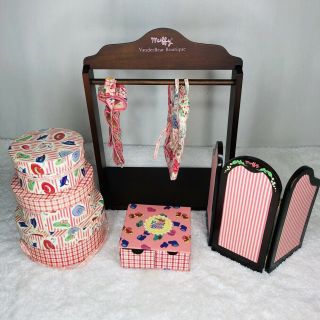 Muffy Vanderbear Botique Clothes Rack Hat Boot Boxes Vanity Screen Cloth Bags