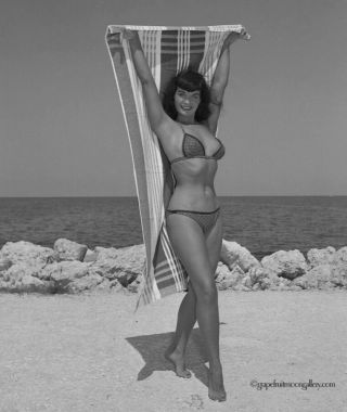 Bettie Page Original1954 Camera Negative Bunny Yeager Estate Bathing Beauty Pose