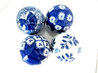 Vintage Set Of 4 Blue & White Porcelain Ceramic Carpet Balls Home Decor Scottish