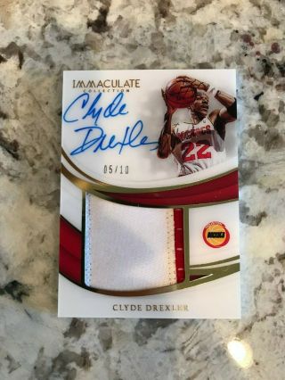 2018 - 19 Immaculate Clyde Drexler Premium Patch Auto 5/10