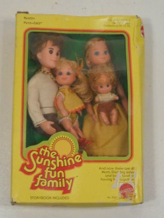 Vintage Mattel The Sunshine Fun Family No.  2321 Box & Story Book