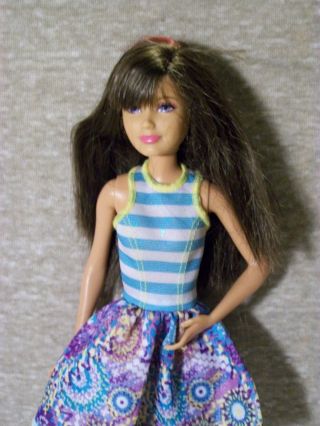 F6 Barbie Teen Sister,  Skipper Doll,  Brown Hair W/pink Streak,  Cute Dress