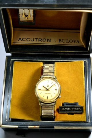 Vintage Bulova Accutron Tuning Fork 2180 Gold Tone Wristwatch W Box Ca.  1970