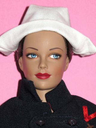 Tonner - 2004 Bedside Brenda Starr Vintage Nurse 16 " Dressed Fashion Doll