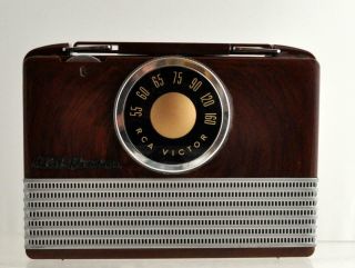 Vintage Antique 1940 Swirled Plastic Catalin Rca Victor Radio Portable