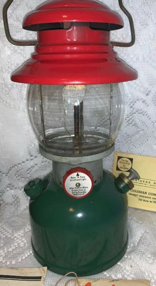Vintage Coleman Lantern 200a 1951 Christmas Lantern Red & Green 2