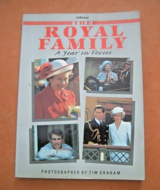 S/b Book.  1984 The Royal Family.  A Year In Focus.  Photographed By Tim Graham.