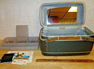 Vintage 1963 Train Case Samsonite Silhouette 1812 - Tray - 2 Keys & Fun