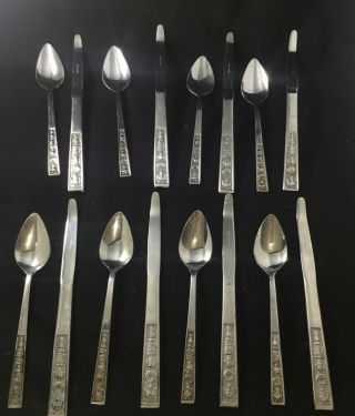 Set Of 16 Vintage Grapefruit Knives And Spoons
