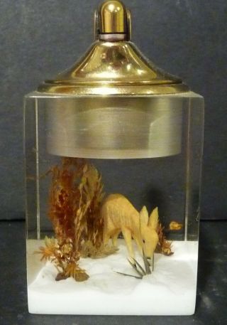 Vintage Lucite Cigarette Lighter Deer Fawn 1940 ' s / 1950 ' s Made In USA 2