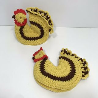 2 Vintage Handmade Knitted Crochet Chicken Potholders Kitchen Country Decor 6”