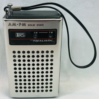 Vintage Rs Realistic Am Fm Transistor Solid State Hand Held Radio 12 - 609a