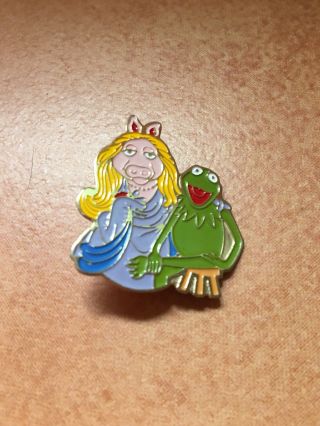 Vintage Miss Piggy & Kermit Frog Pin 1980 The Muppets