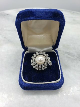 Stunning Vintage 14k White Gold Ring With 29 Melee Diamonds And Pearl Center