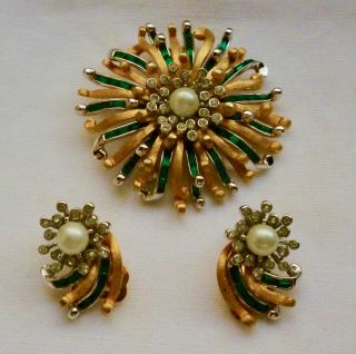 Vintage Pennino Gold Tone Rhinestone & Pearl Pin & Earrings