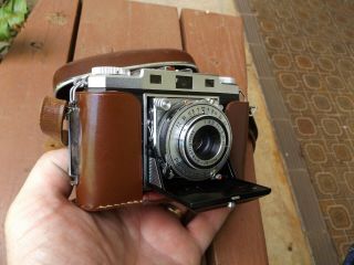 Vintage Zeiss Ikon Contina Ii 35mm Rangefinder Camera 1:35 F=45mm Prontor Lense