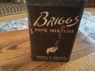 Briggs Pipe Mixture Vertical Pocket Tobacco Tin