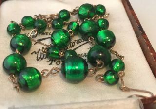 Vintage Art Deco Jewellery Stunning Emerald Green Foiled Glass Bead Necklace
