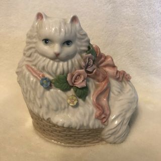 Cat Figurine Music Box Heritage House Soft And Sweet “sugar”porcelain Vintage