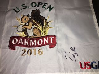 Dustin Johnson Signed 2016 US Open Flag At Oakmont 2016 Champion Beckett 2