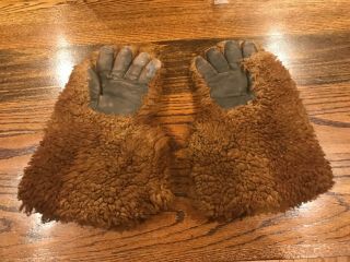Antique Buffalo Fur Stagecoach Gauntlet Gloves