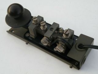 Vintage J.  H.  Bunnell & Co.  Usa Morse Code Key,  Base,  Lead,  Plug C.  Ww2 Era,  A1