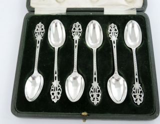 Beautifully Pierced Cased Set 6 Silver Teaspoons,  London 1918 By Mappin & Webb