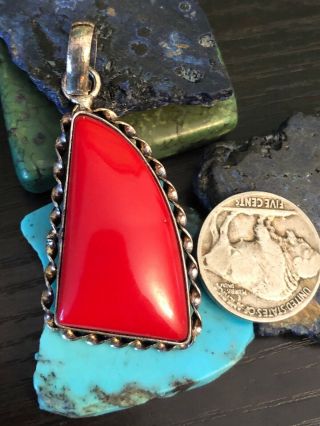 Vintage Native American Red Coral Sterling Silver Claw Pendant 10 G