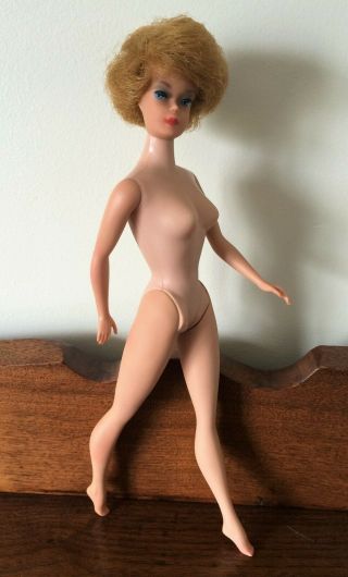 Vintage 1960 ' s Barbie Doll by Mattel Strawberry Blonde Bubble Cut 3