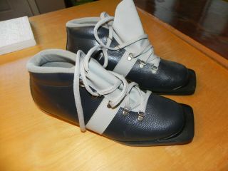 Mens Size 9 Vintage Nordic Alaska Ski Boots 75 Mm Blue Gray Cross Country Euc