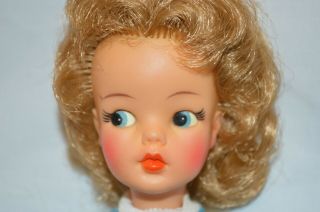 vintage 1962 ideal blonde tammy doll with box and outfits 2