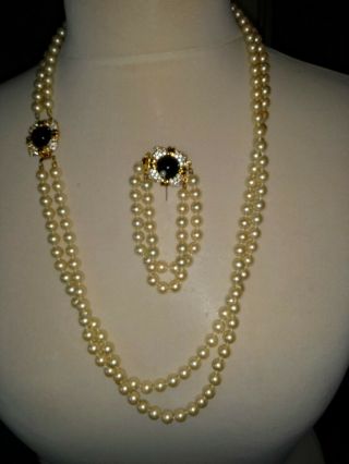 Vintage Joan Rivers Faux Cream Pearl Necklace & Bracelet With Clasp Detail