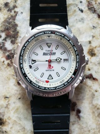 Mens Vintage Timex Reef Gear " Expedition " Indiglo,  Alarm,  Date,  Dive Watch.