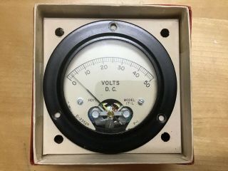 Vintage Hoyt Electrical Instruments.  Model 17 - L.  0 - 50 D.  C.  Voltmeter -