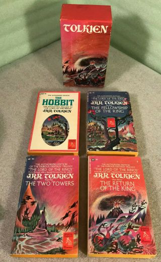 Vtg 1960 ' s The Hobbit & Lord Of The Rings Trilogy Box Set JRR Tolkien Paperbacks 2
