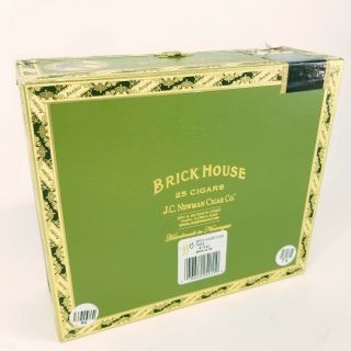 BRICKHOUSE - TORO DOUBLE CONNECTICUT Green Cigar Box with Gold Art and Lettering 3