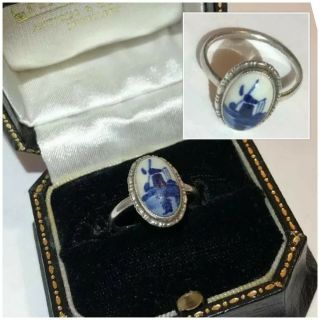 Vintage Jewellery Thomas L Mott Silver Delft Blue & White Windmill Scene Ring