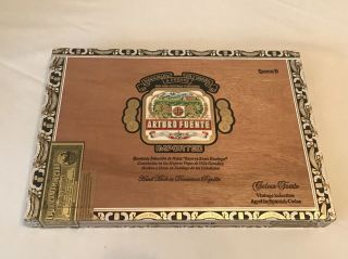 Arturo Fuente - Queen B - Chateau Fuente - Wooden Cigar Box