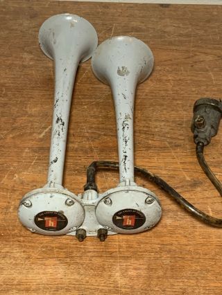 Vintage Hadley Dual Air Horn