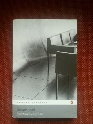 George Orwell 1984 Nineteen Eighty - Four The Authoritative Text Penguin Pbk Vgc