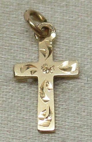 Vintage Solid 14k Yellow Gold Ornate Diamond - Cut Etched Cross Charm - Gorgeous