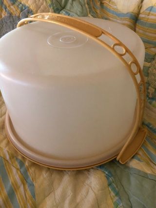 Vintage Tupperware Cake Taker W Carry Handle Yellow 314