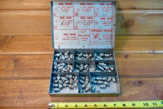 Vintage Alemite Grease Fitting Assortment Metal Box With Elbow Fittings