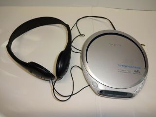 Sony Walkman D - Fj210 Portable Cd Player Tv/weather/fm/am Radio Vtg.  Euc