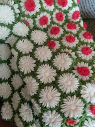 Vtg Handmade Crochet Throw Blanket Afghan Yellow Green 3d Daisy Flowers 44x74