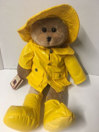 Pbc Bear " Stormie " Sings: " Singing In The Rain " From Chantilly Lane Musicals