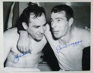 Yogi Berra & Joe Dimaggio Hof Ers Dual Signed Mlb Locker Room Photo 8x10 Yankees