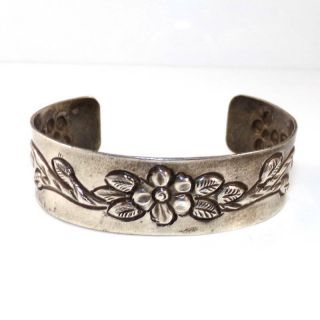Vintage Sterling Silver Repousse Flower Etched Cuff Bracelet 7 " Sek