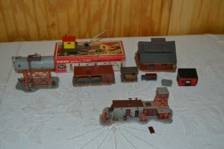 Vintage Revell 1958 Ho Buildings,  Ideal Crossing Gate Train Layout